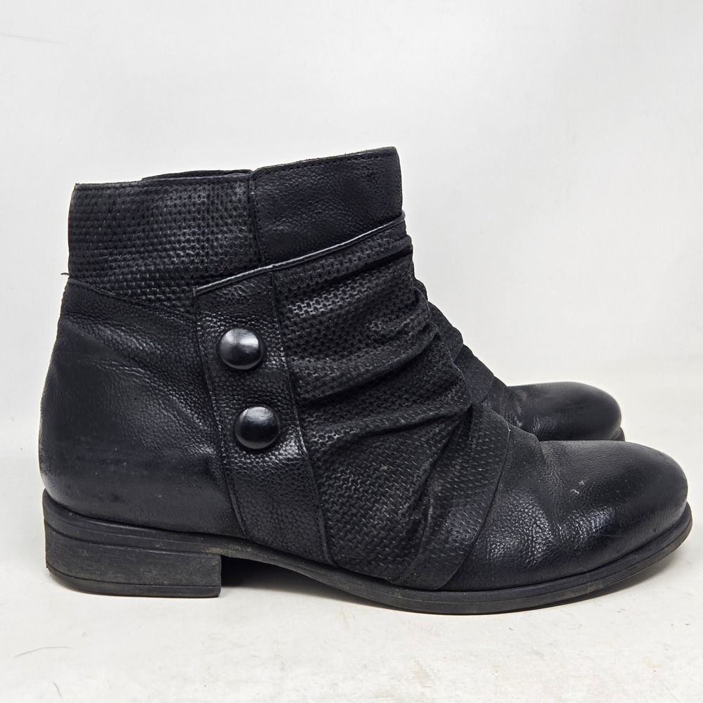 Miz‎ Mooz Sallie Wide Black Leather Ruched Ankle Boots Womens Size 40 9-9.5